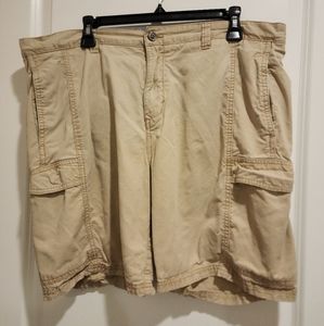 Men's 38 cargo shorts